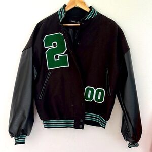 boohoo US 4 letterman jacket